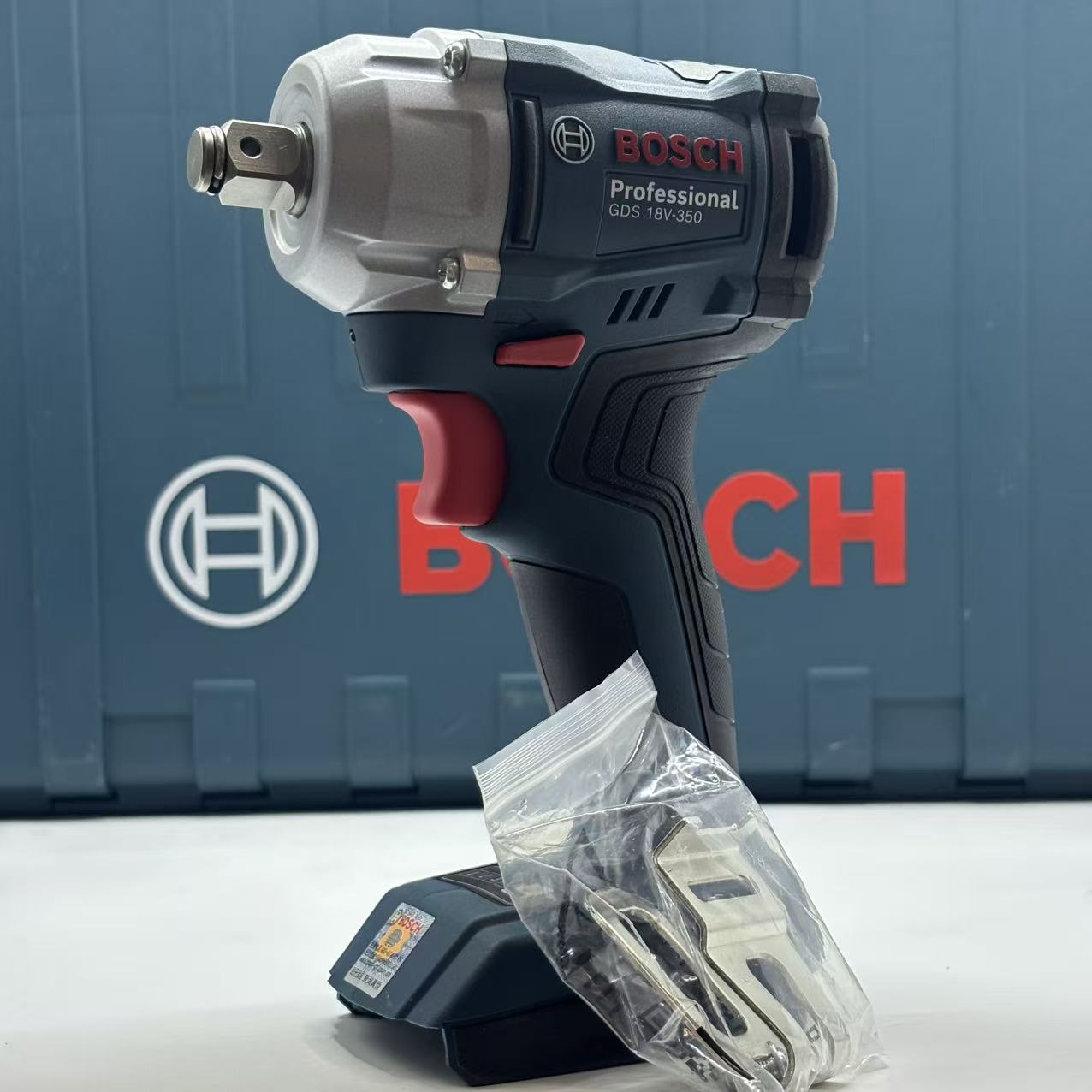 BOSCH GDS 18V-350 Cordless Imp - Impact Driver Cordless 评论和价格